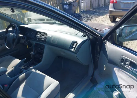 1997 Honda Accord Lx z USA, uszkodzony, nr VIN JHMCD5639VC015505